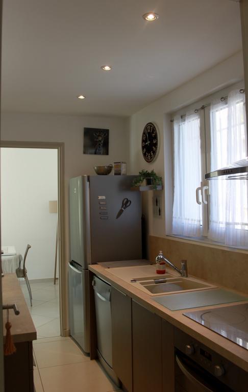La Maison Blanche آرْلْ المظهر الخارجي الصورة